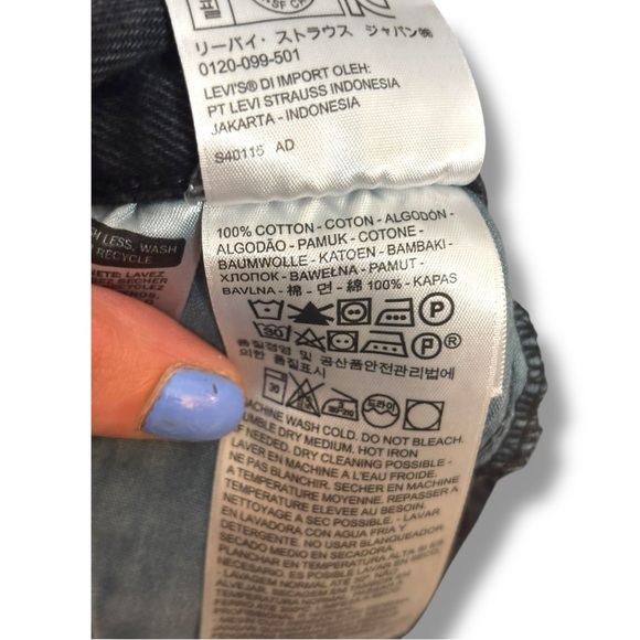 Levi’s 501 Classic Black Denim Distressed Frayed Raw Hem Jean Short Shorts - Picture 9 of 14